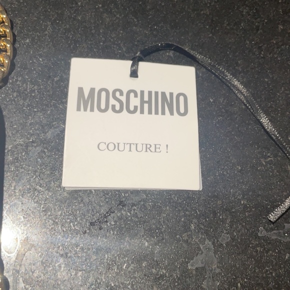 Moschino crossbody leather with black text - Picture 8 of 12